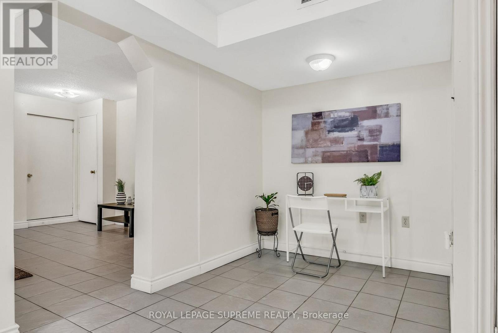 531 Silverthorn Avenue, Toronto (Keelesdale-Eglinton West), Ontario  M6M 3H8 - Photo 35 - W12112056
