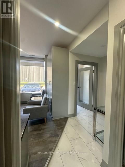 7 - 1080 Tristar Drive, Mississauga (Northeast), Ontario  L5T 1P1 - Photo 4 - W12112067