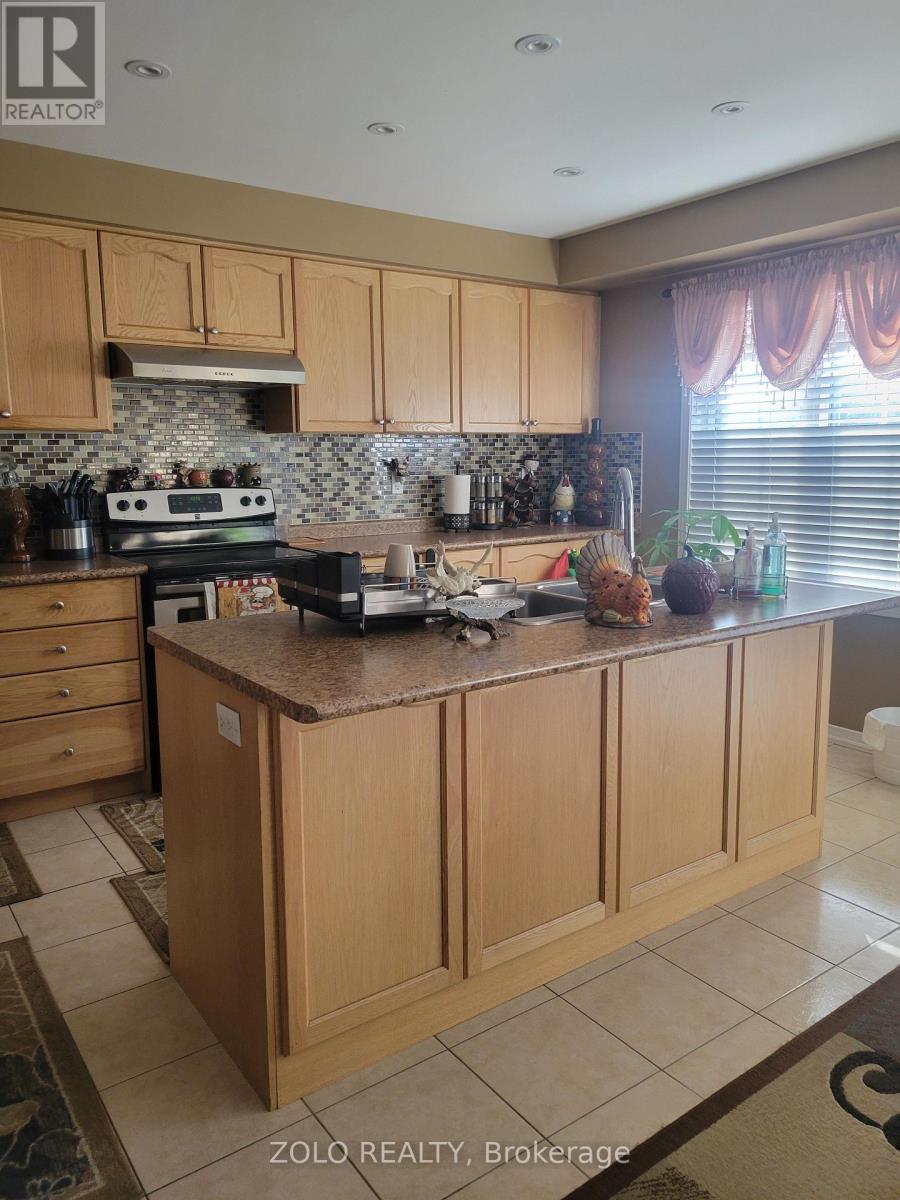 Property at 68 DELPORT CLOSE image 4