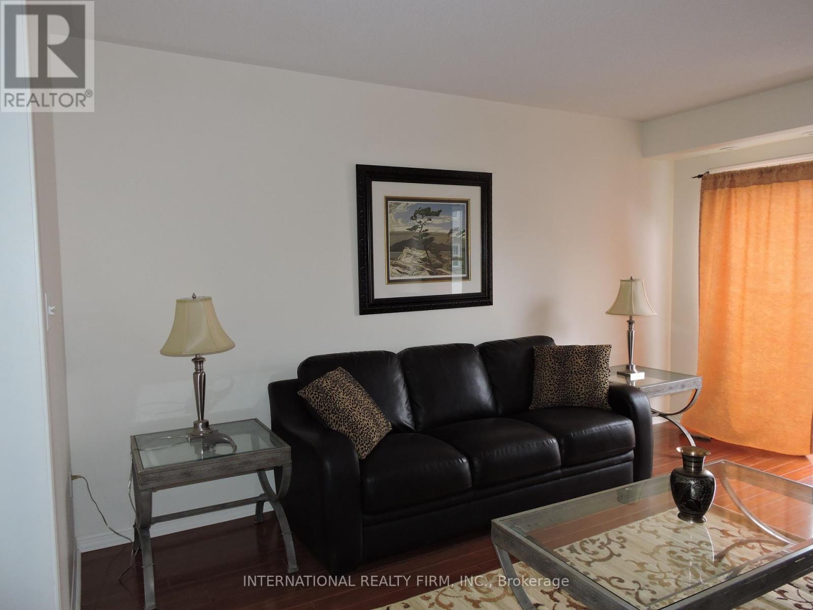 2 - 714 Neighbourhood Circle, Mississauga, Ontario  L5B 0B4 - Photo 10 - W12112126
