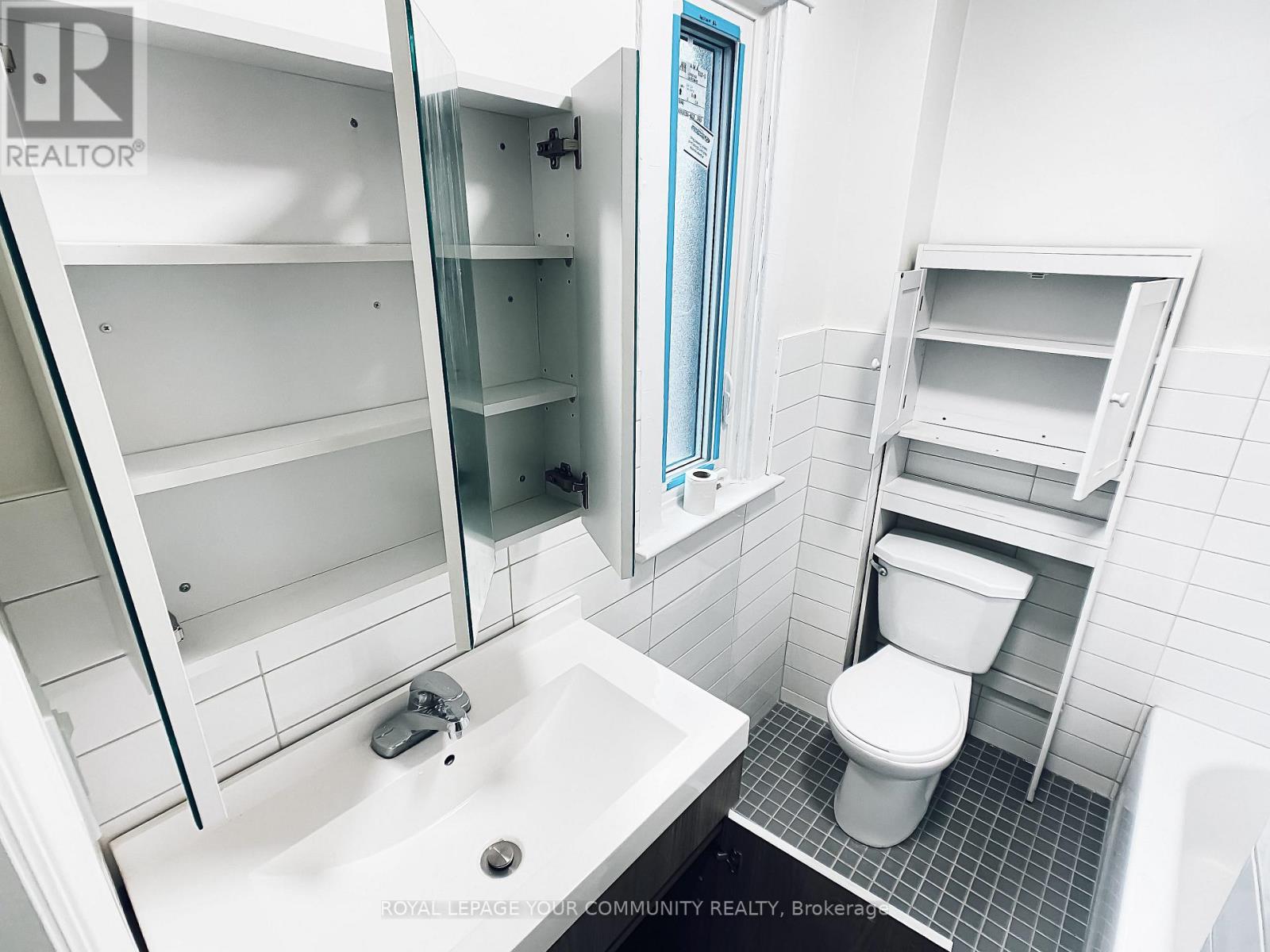 B (Upper) - 1623 Keele Street, Toronto, Ontario  M6M 3V8 - Photo 19 - W12112171