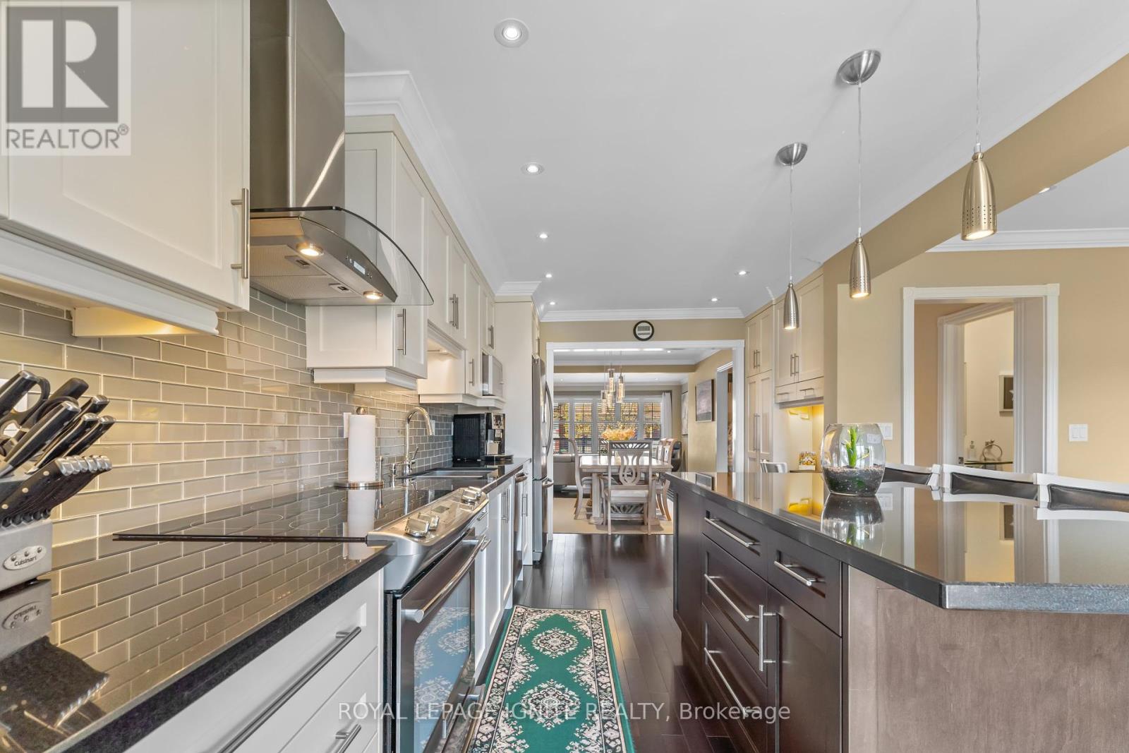59 Shanly Street, Toronto, Ontario  M6H 1S4 - Photo 12 - W12112204