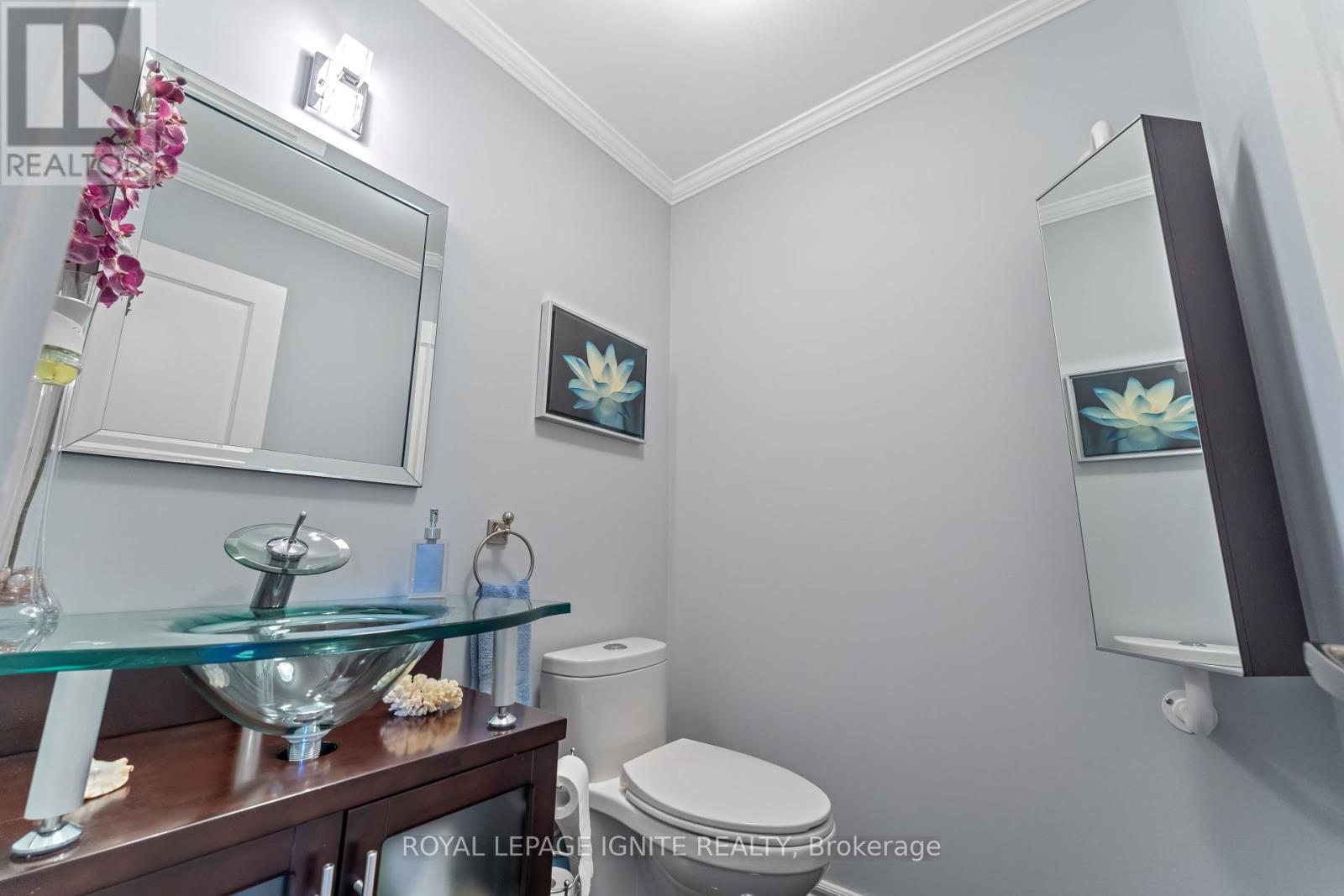 59 Shanly Street, Toronto, Ontario  M6H 1S4 - Photo 16 - W12112204