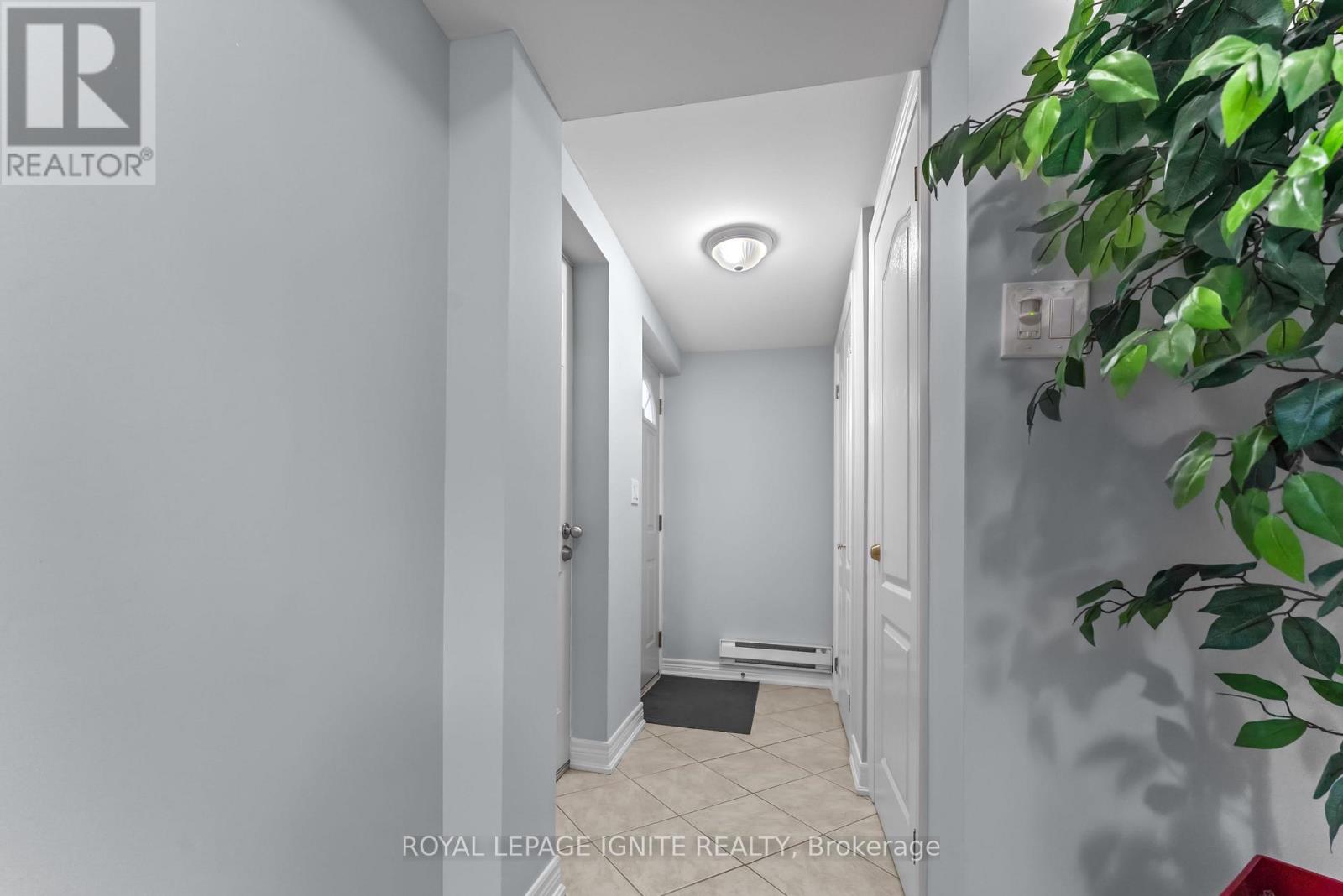59 Shanly Street, Toronto, Ontario  M6H 1S4 - Photo 19 - W12112204