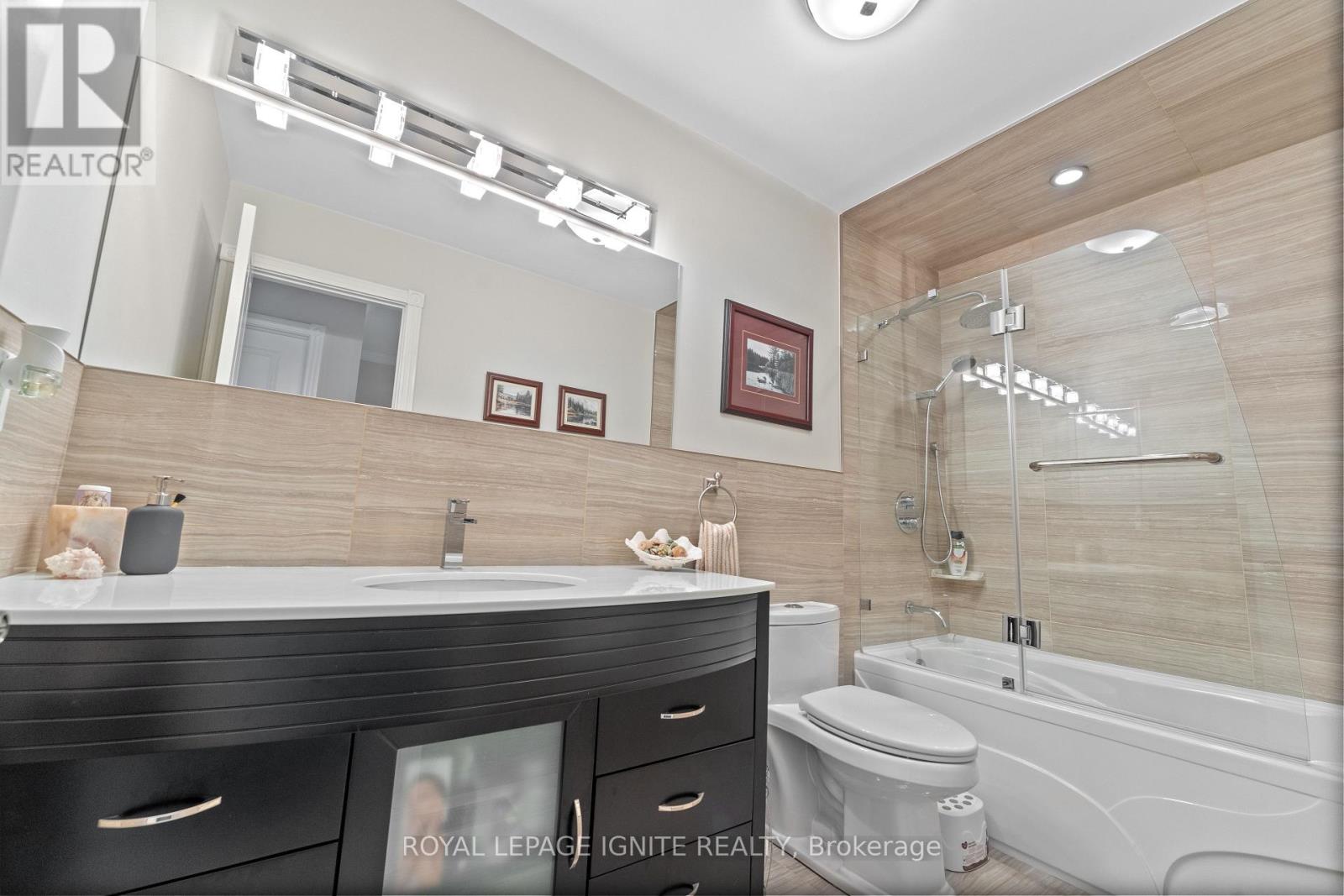 59 Shanly Street, Toronto, Ontario  M6H 1S4 - Photo 28 - W12112204