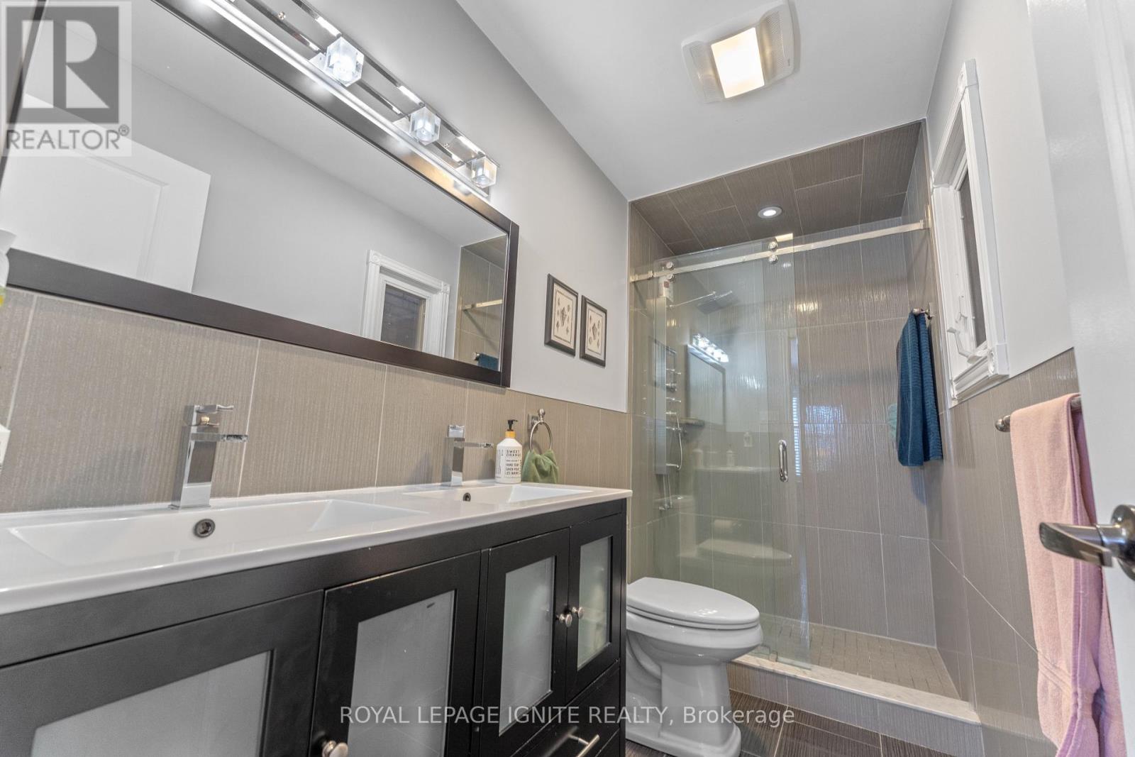 59 Shanly Street, Toronto, Ontario  M6H 1S4 - Photo 32 - W12112204