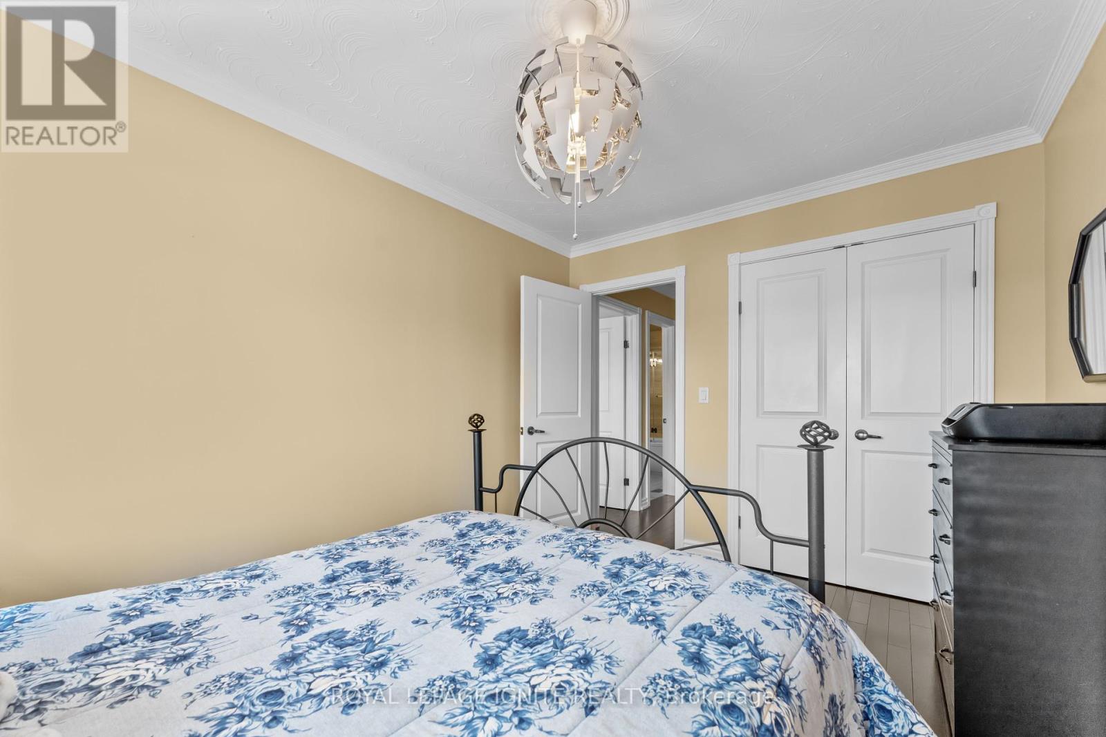 59 Shanly Street, Toronto, Ontario  M6H 1S4 - Photo 35 - W12112204