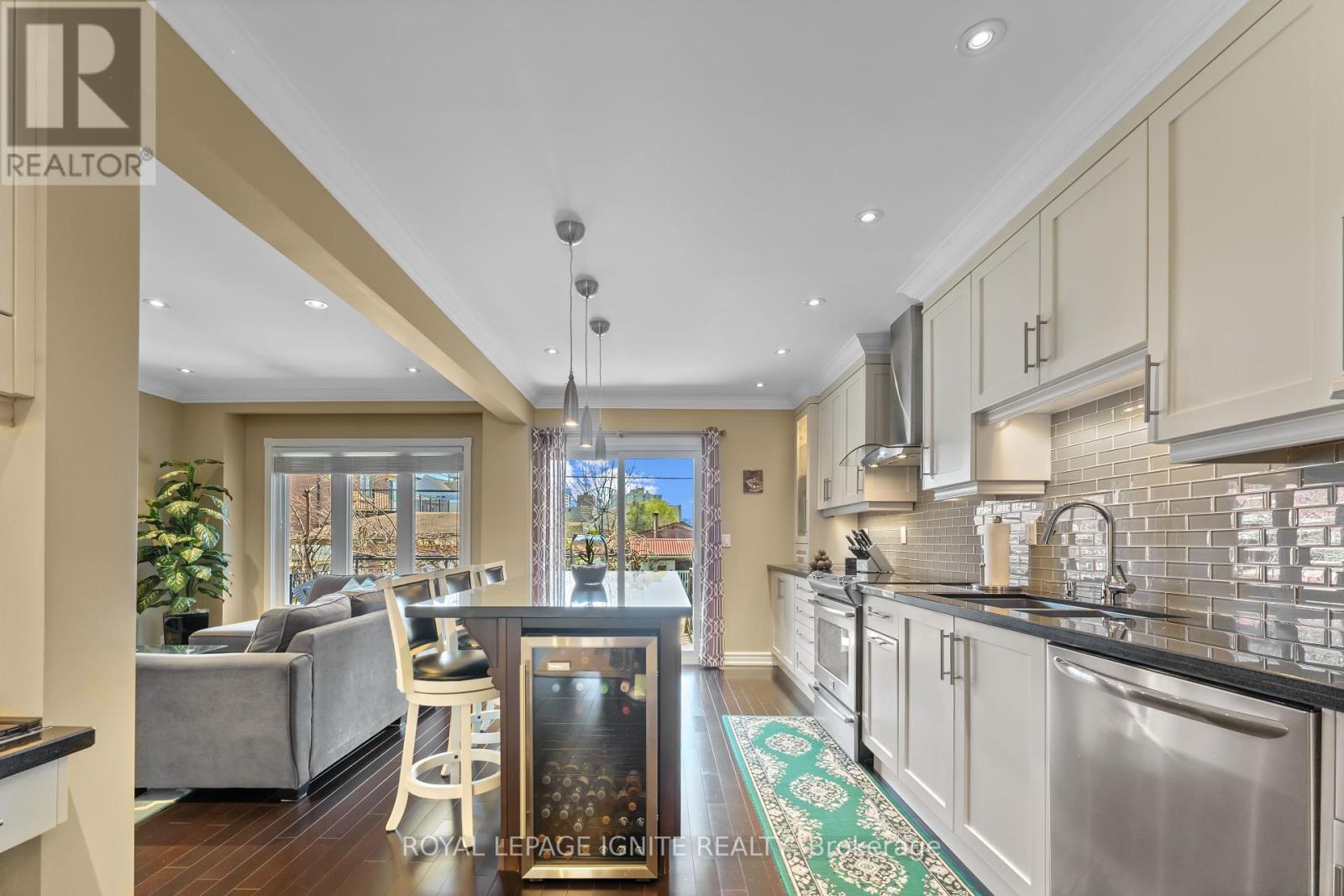59 Shanly Street, Toronto, Ontario  M6H 1S4 - Photo 41 - W12112204