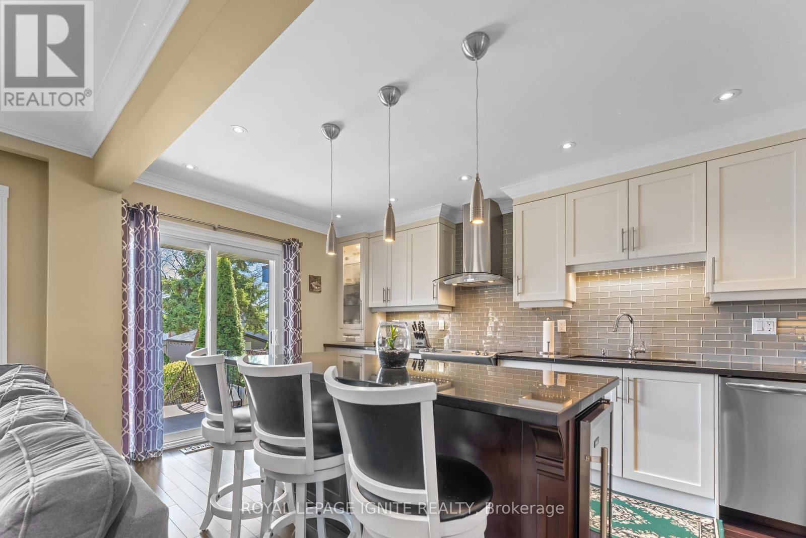 59 Shanly Street, Toronto (Dovercourt-Wallace Emerson-Junction), Ontario  M6H 1S4 - Photo 42 - W12112204