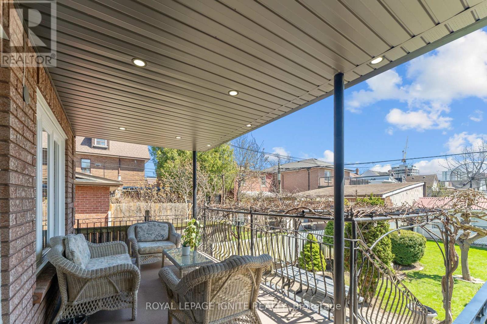 59 Shanly Street, Toronto, Ontario  M6H 1S4 - Photo 44 - W12112204