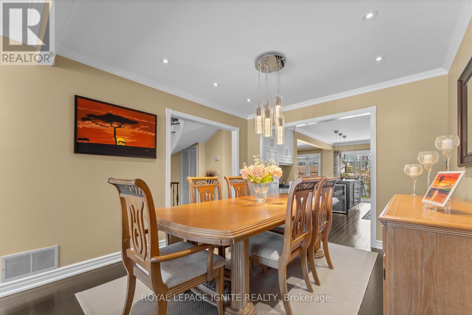 59 Shanly Street, Toronto, Ontario  M6H 1S4 - Photo 9 - W12112204