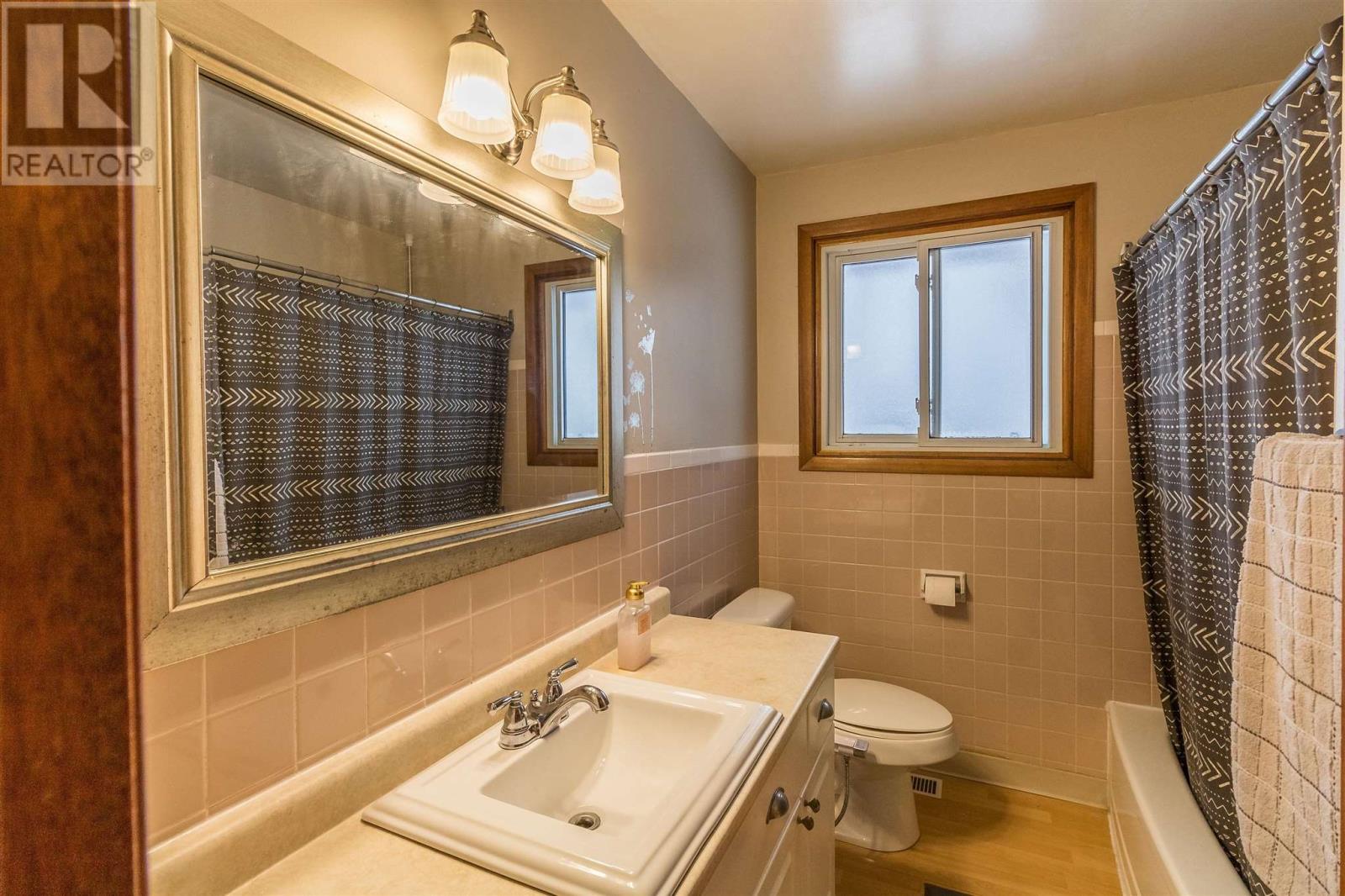 523 Mcnabb St, Sault Ste Marie, Ontario  P6B 1Z5 - Photo 13 - SM250196
