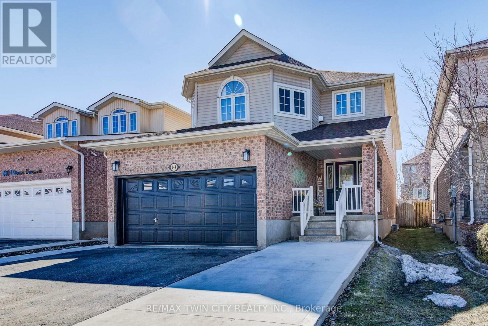 Property at 144 UDVARI CRESCENT image 1