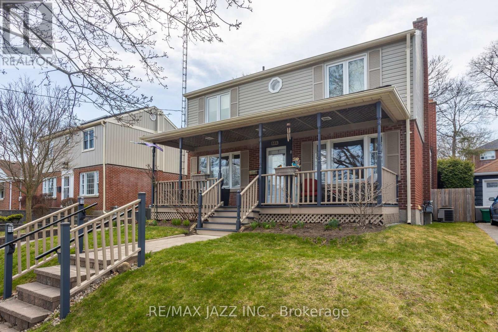 824 Masson Street, Oshawa, Ontario  L1G 5A9 - Photo 3 - E12112258