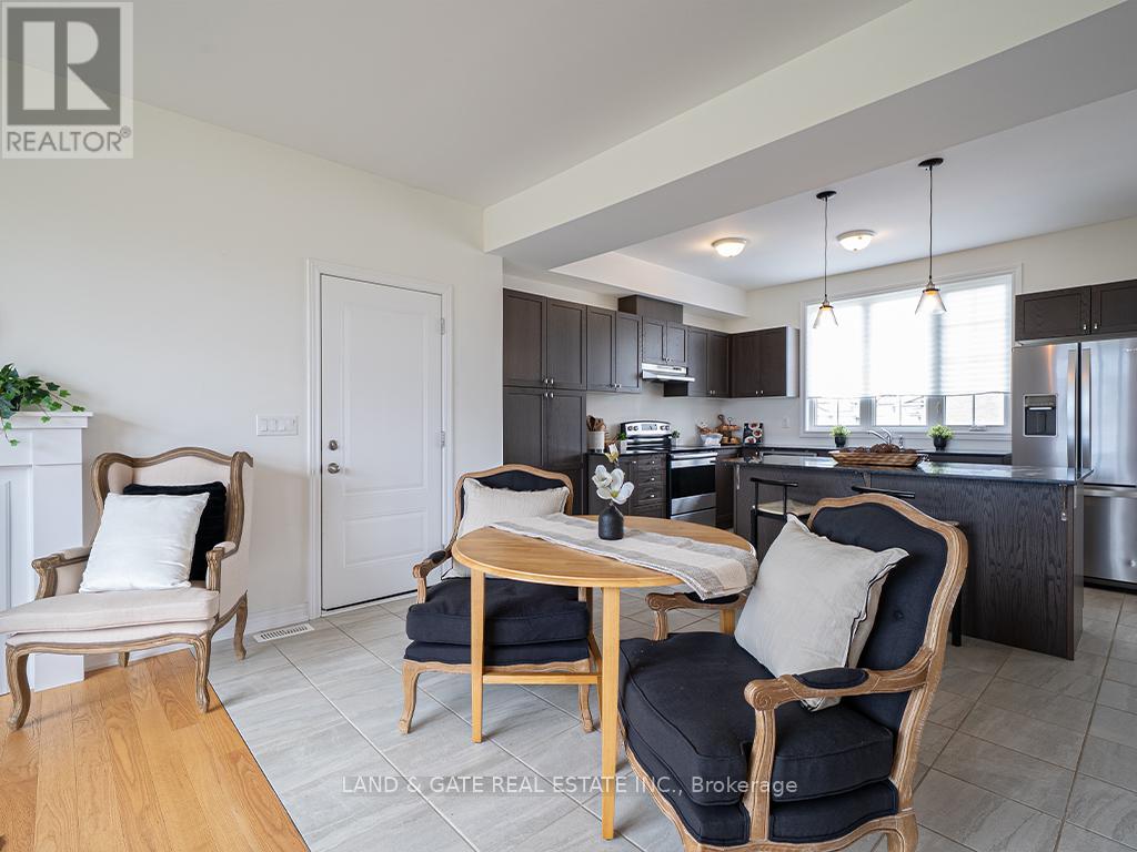 87 Summer Breeze Drive, Quinte West, Ontario  K0K 1L0 - Photo 11 - X12112254