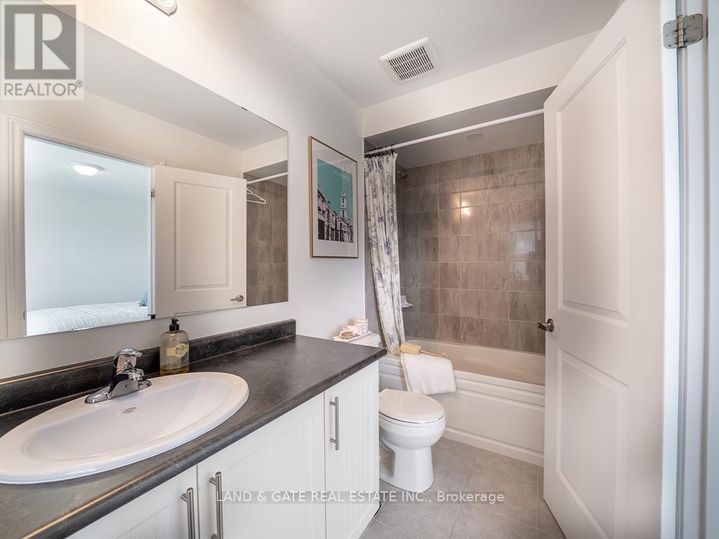 87 Summer Breeze Drive, Quinte West, Ontario  K0K 1L0 - Photo 18 - X12112254