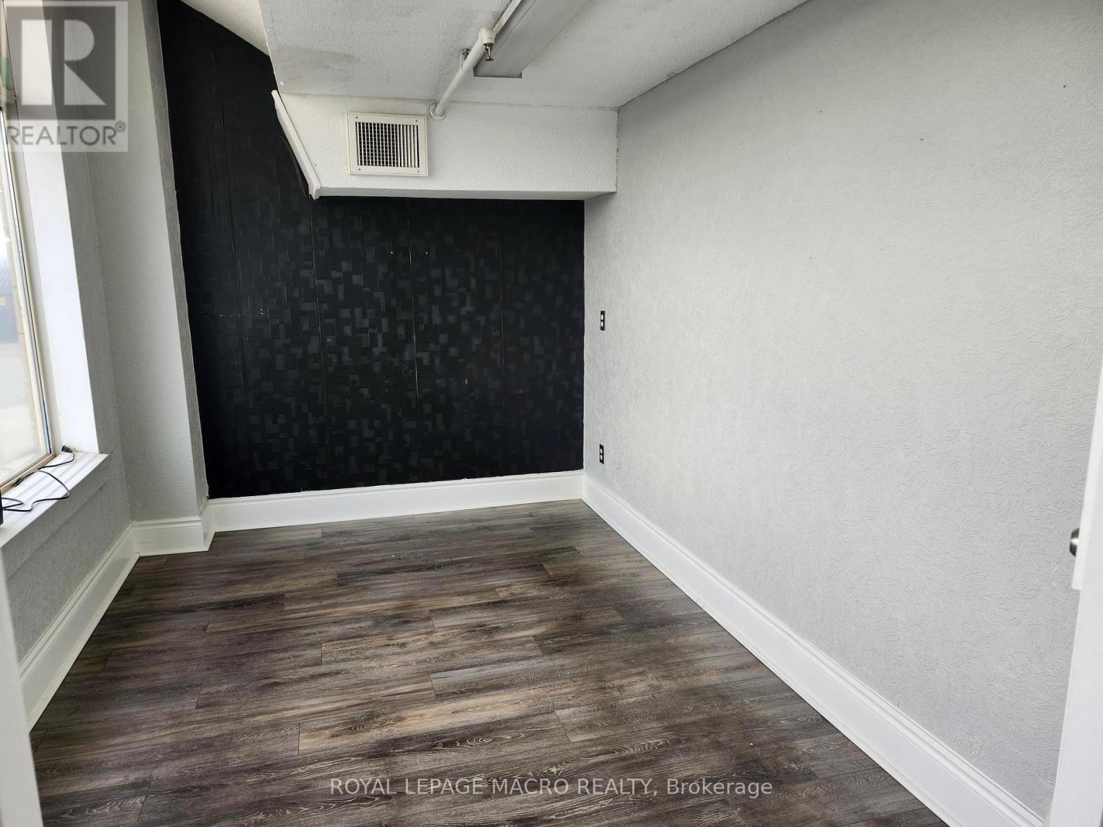 2200 Rymal Road E, Hamilton, Ontario  L0R 1P0 - Photo 8 - X12112066