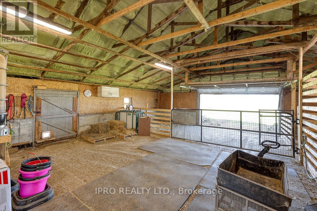 3892 Lewis Road, Thames Centre, Ontario  N0L 1V0 - Photo 45 - X12112113