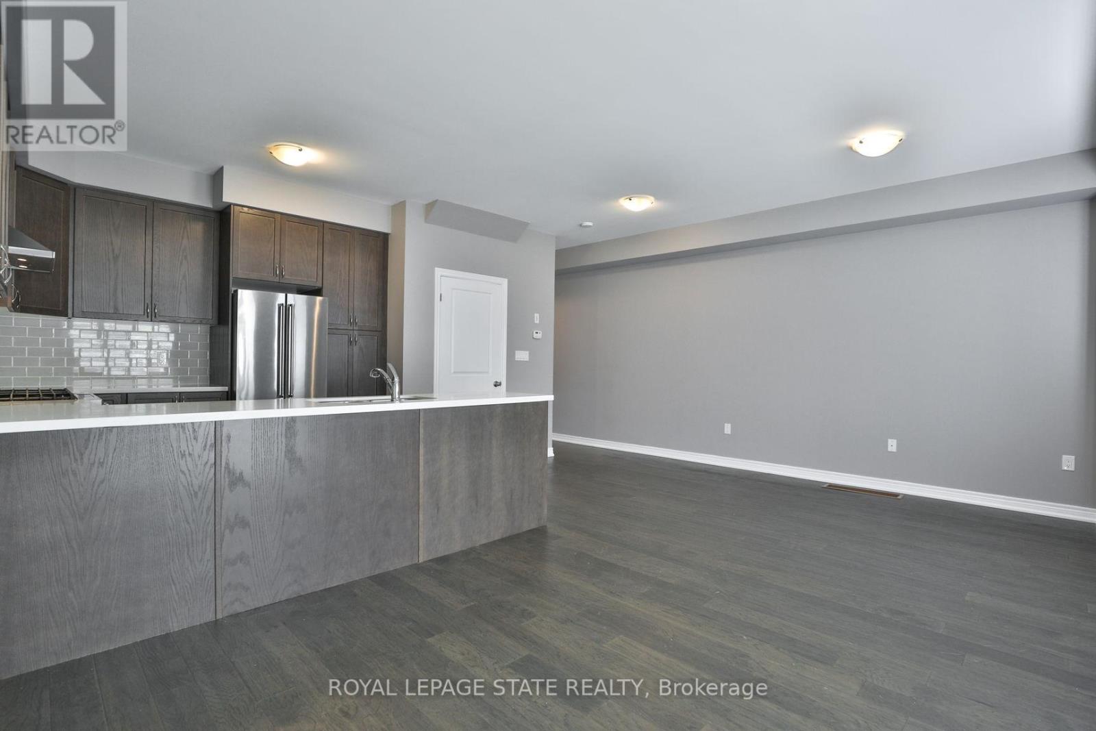 16 Zinfandel Drive, Hamilton, Ontario  L8E 0K1 - Photo 13 - X12112153