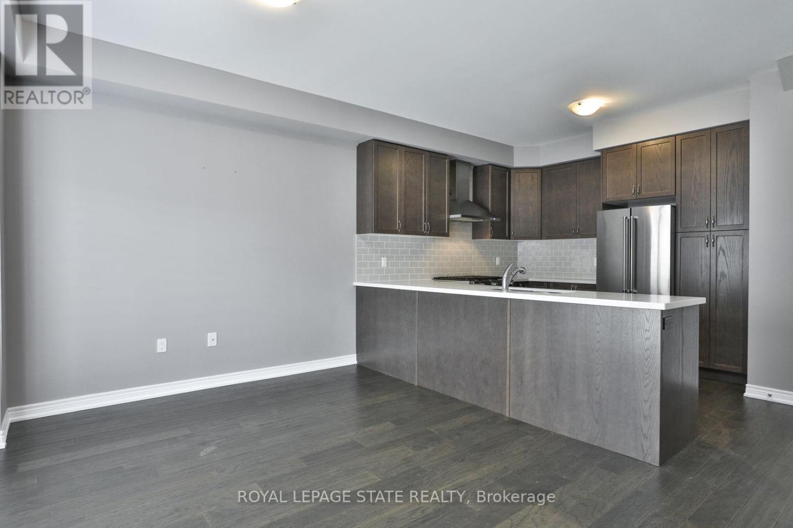 16 Zinfandel Drive, Hamilton, Ontario  L8E 0K1 - Photo 14 - X12112153