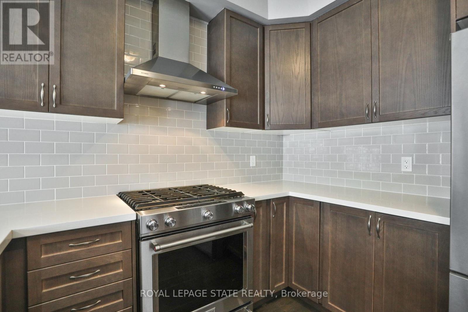 16 Zinfandel Drive, Hamilton, Ontario  L8E 0K1 - Photo 15 - X12112153