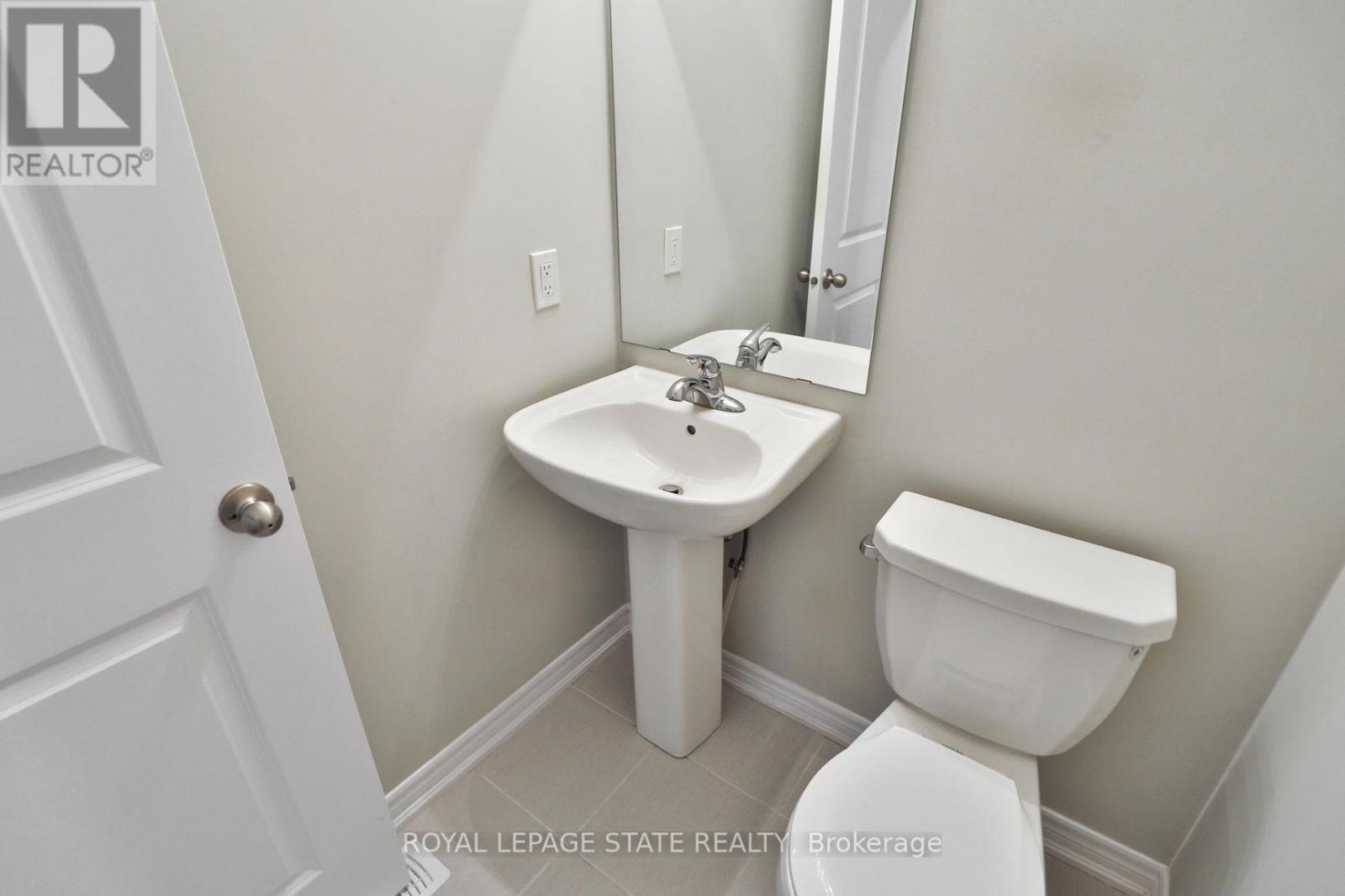 16 Zinfandel Drive, Hamilton, Ontario  L8E 0K1 - Photo 18 - X12112153