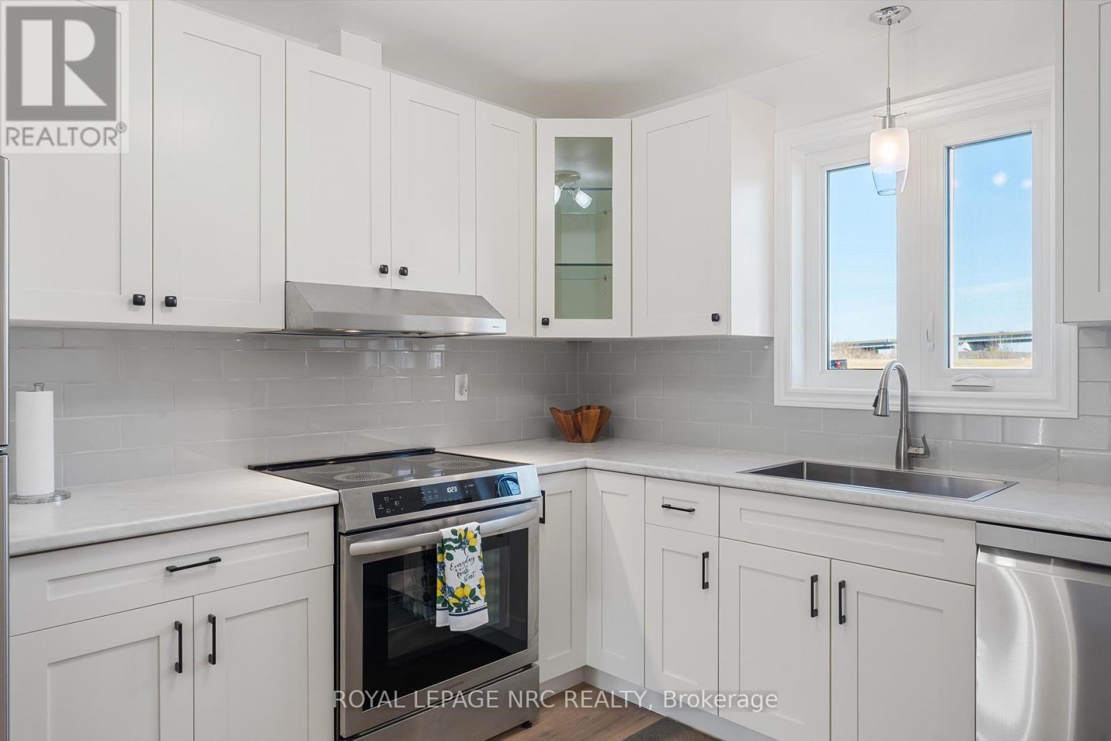 92 - 122 Bunting Road, St. Catharines, Ontario  L2P 3X7 - Photo 8 - X12014085