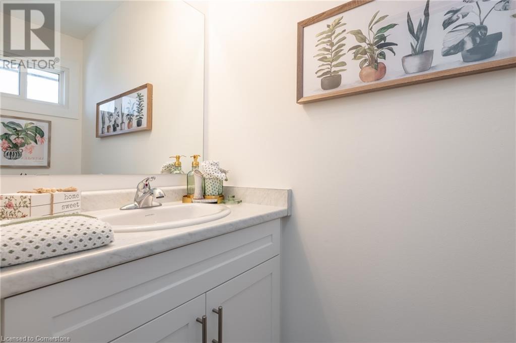 20 Anna Capri Drive Unit# 5, Hamilton, Ontario  L8W 1M6 - Photo 11 - 40722985