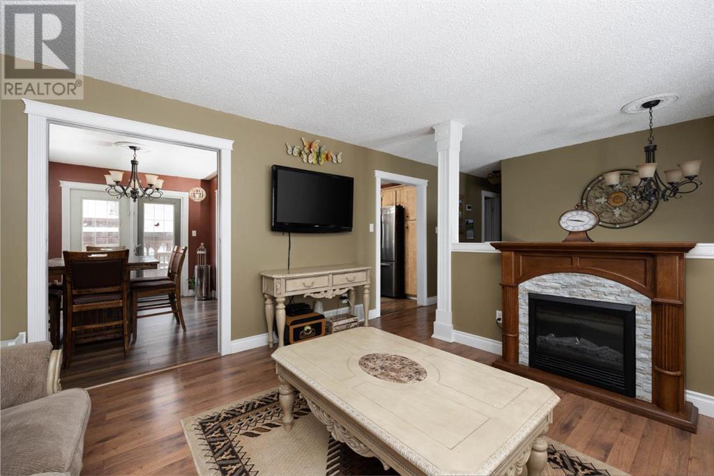 Property at 149 Farrell Crescent image 5