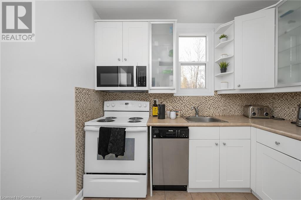238 West 19th Street, Hamilton, Ontario  L9C 4J4 - Photo 11 - 40713784