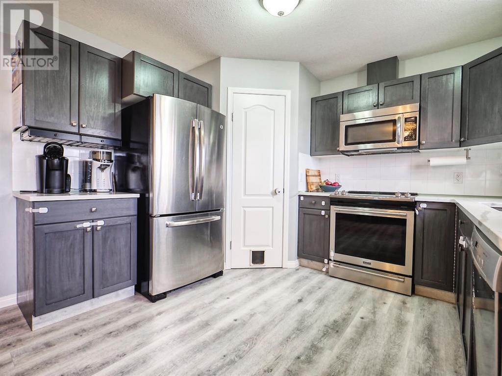 2 Sunrise Crescent N, Three Hills, Alberta  T0M 2A0 - Photo 7 - A2214740