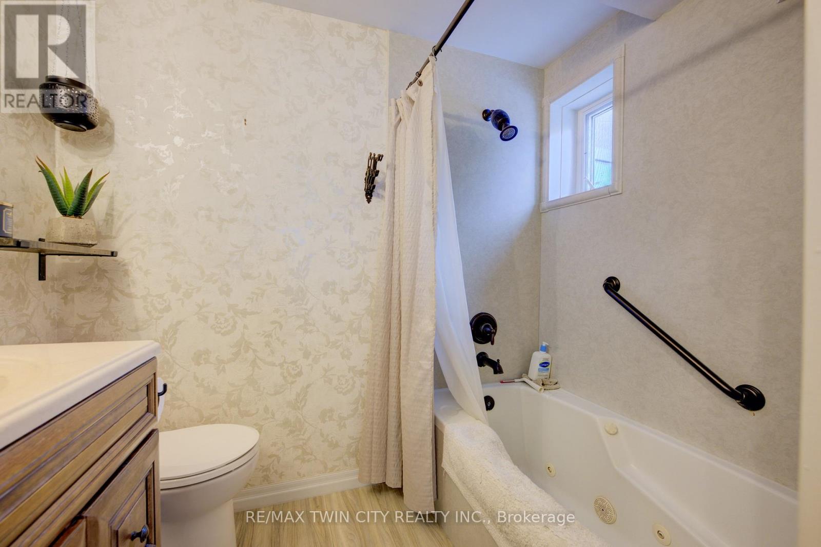 164 Queen Street E, Cambridge, Ontario  N3C 2B2 - Photo 19 - X11993962