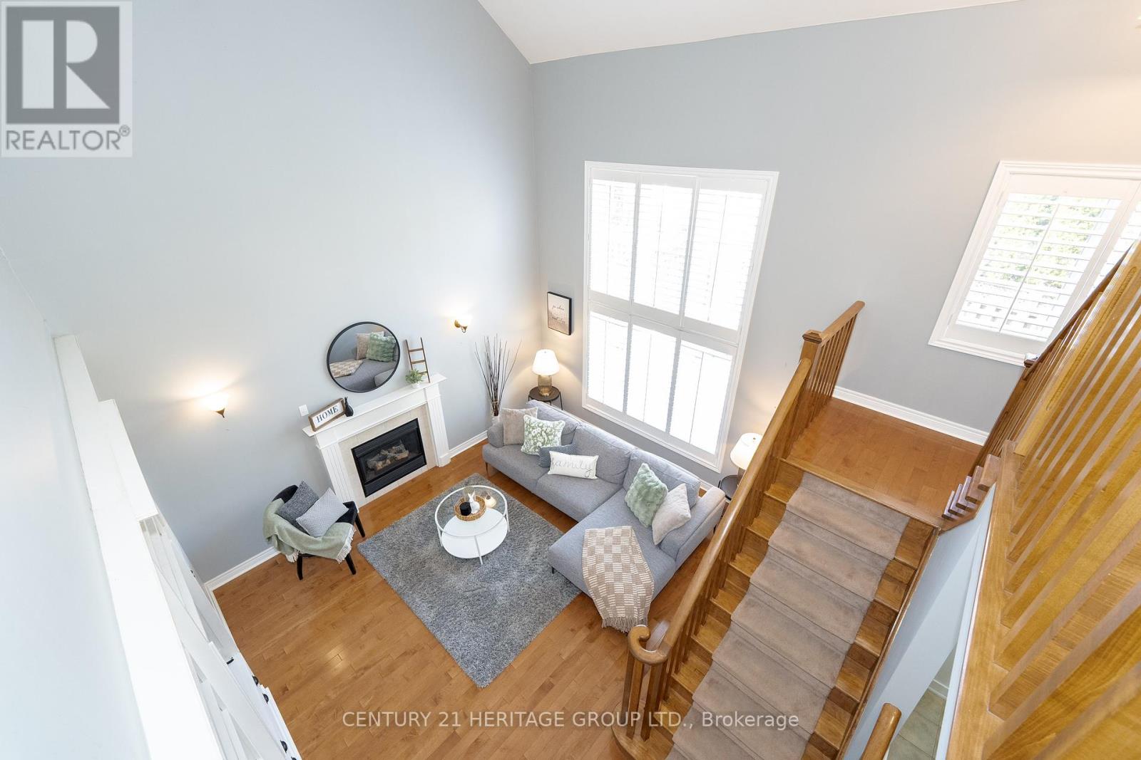 16 Haverhill Terrace, Aurora, Ontario  L4G 7R7 - Photo 12 - N12112323