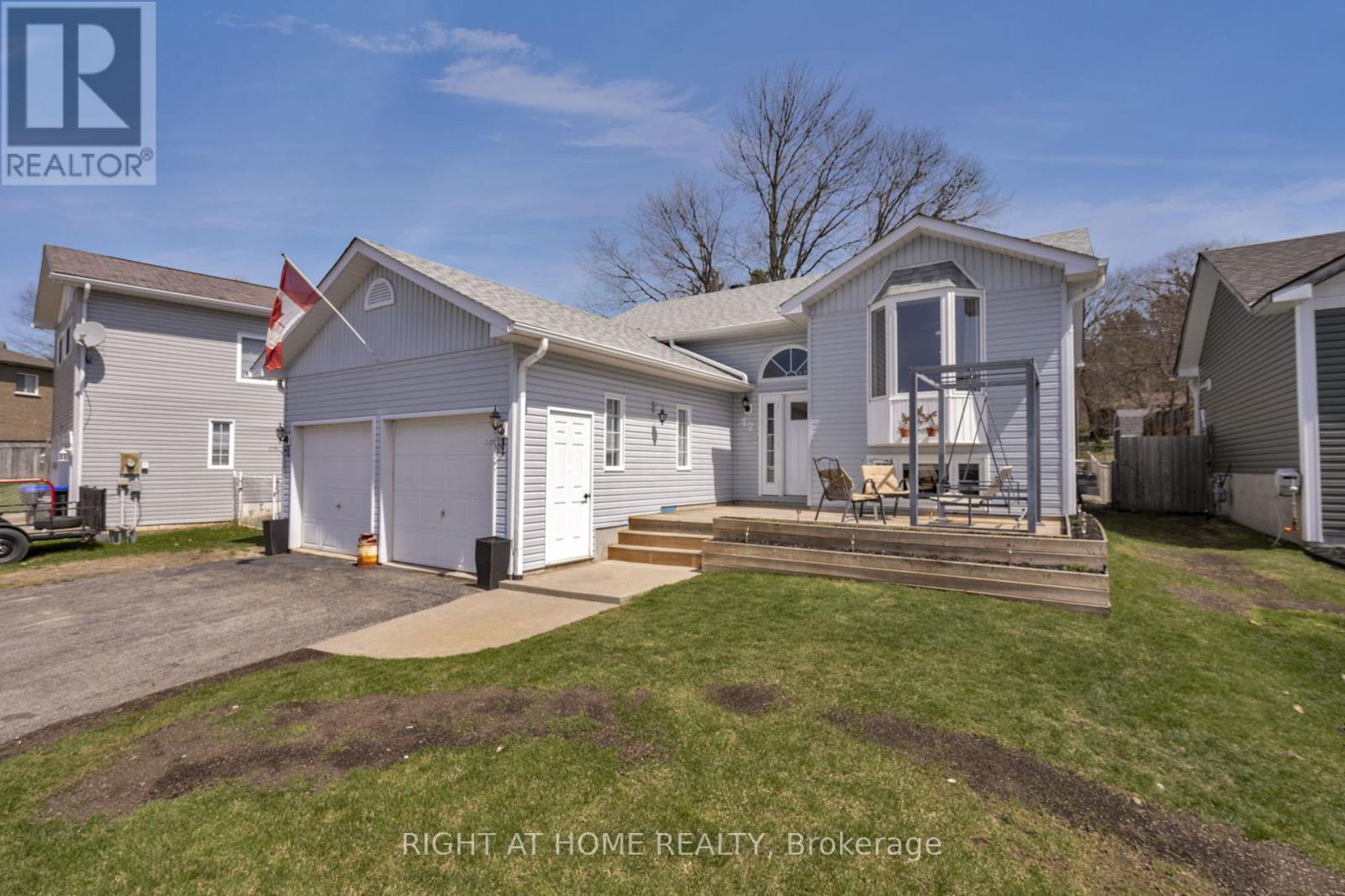 Property at 42 BYRNES CRESCENT image 2