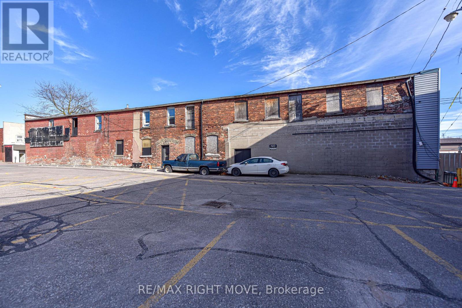 17 West Street S, Orillia, Ontario  L3V 5G2 - Photo 5 - S12112337