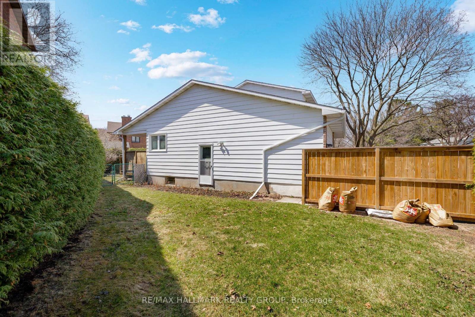 272 Lincoln Heights Road, Ottawa, Ontario  K2B 8A9 - Photo 39 - X12112266