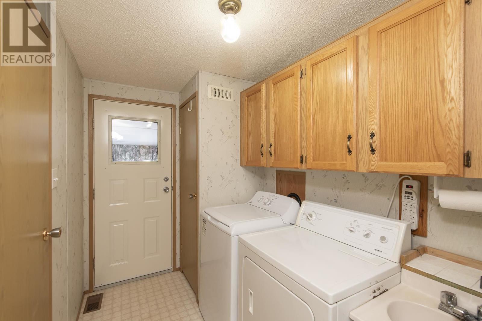 24 Chickadee Ln, Kakabeka Falls, Ontario  P7C 5M9 - Photo 24 - TB250740
