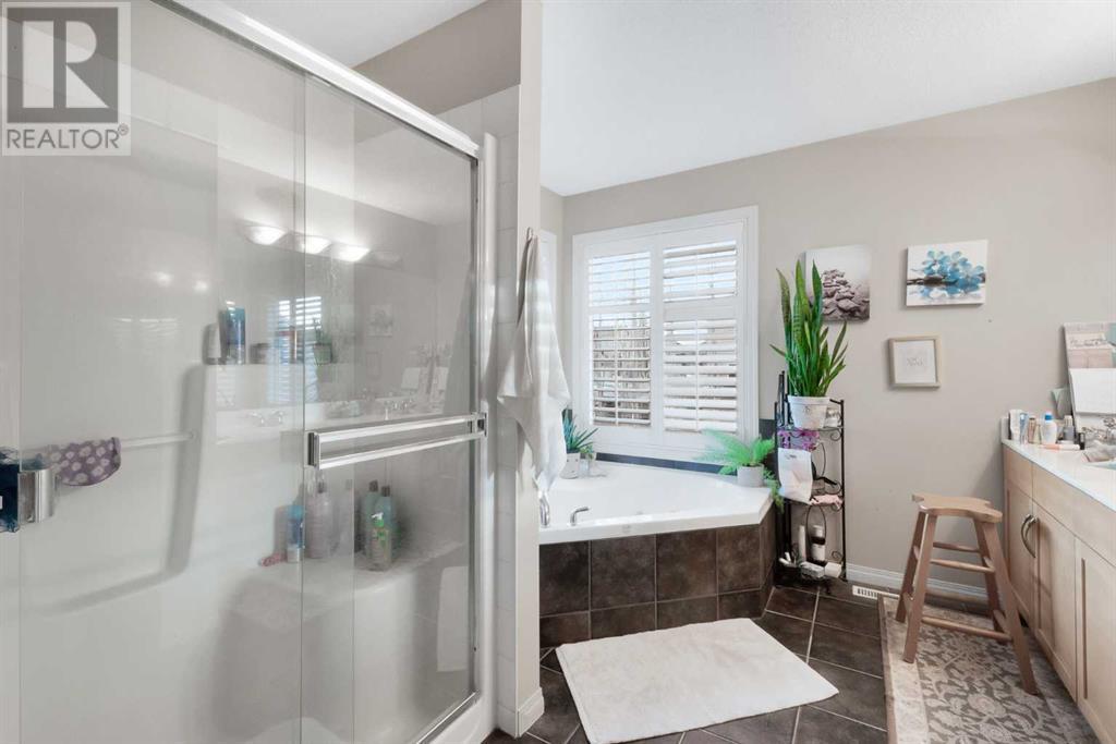 33 Kincora Landing Nw, Calgary, Alberta  T3R 1K8 - Photo 25 - A2195399