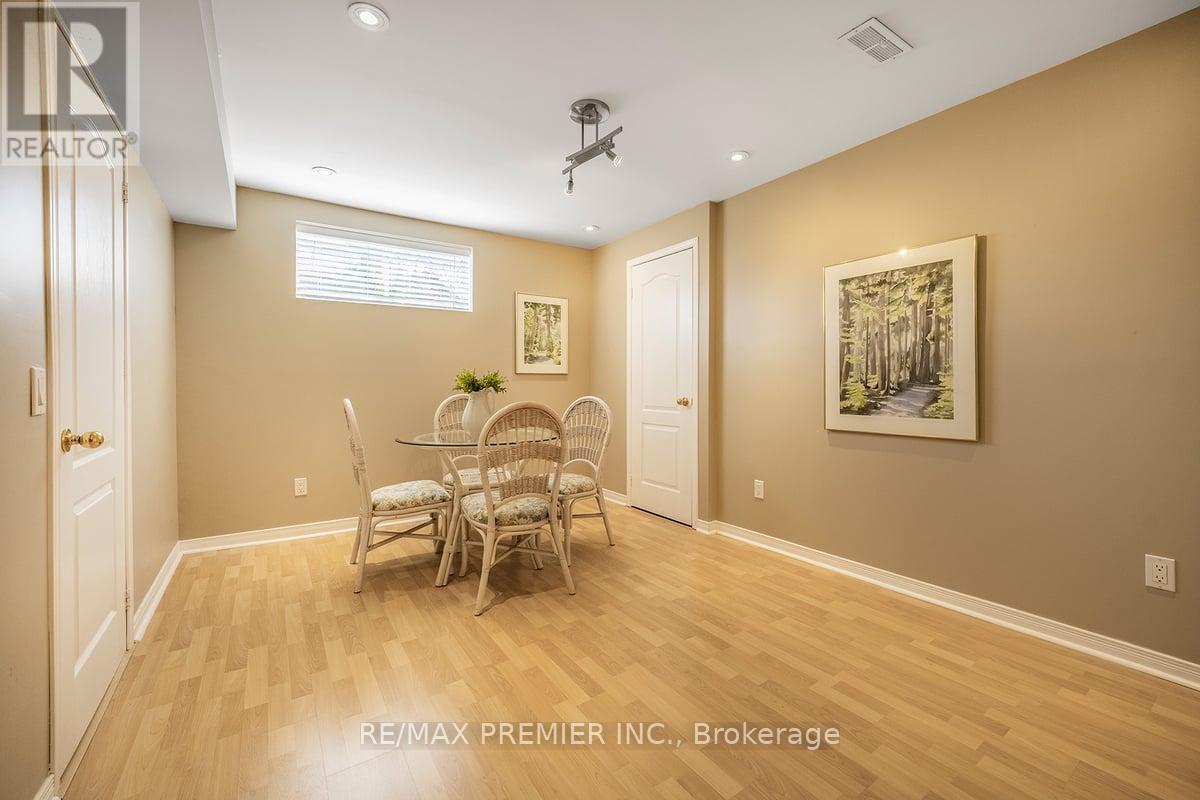 2595 Blackcombe Crescent, Oakville, Ontario  L6H 6L5 - Photo 25 - W12112290