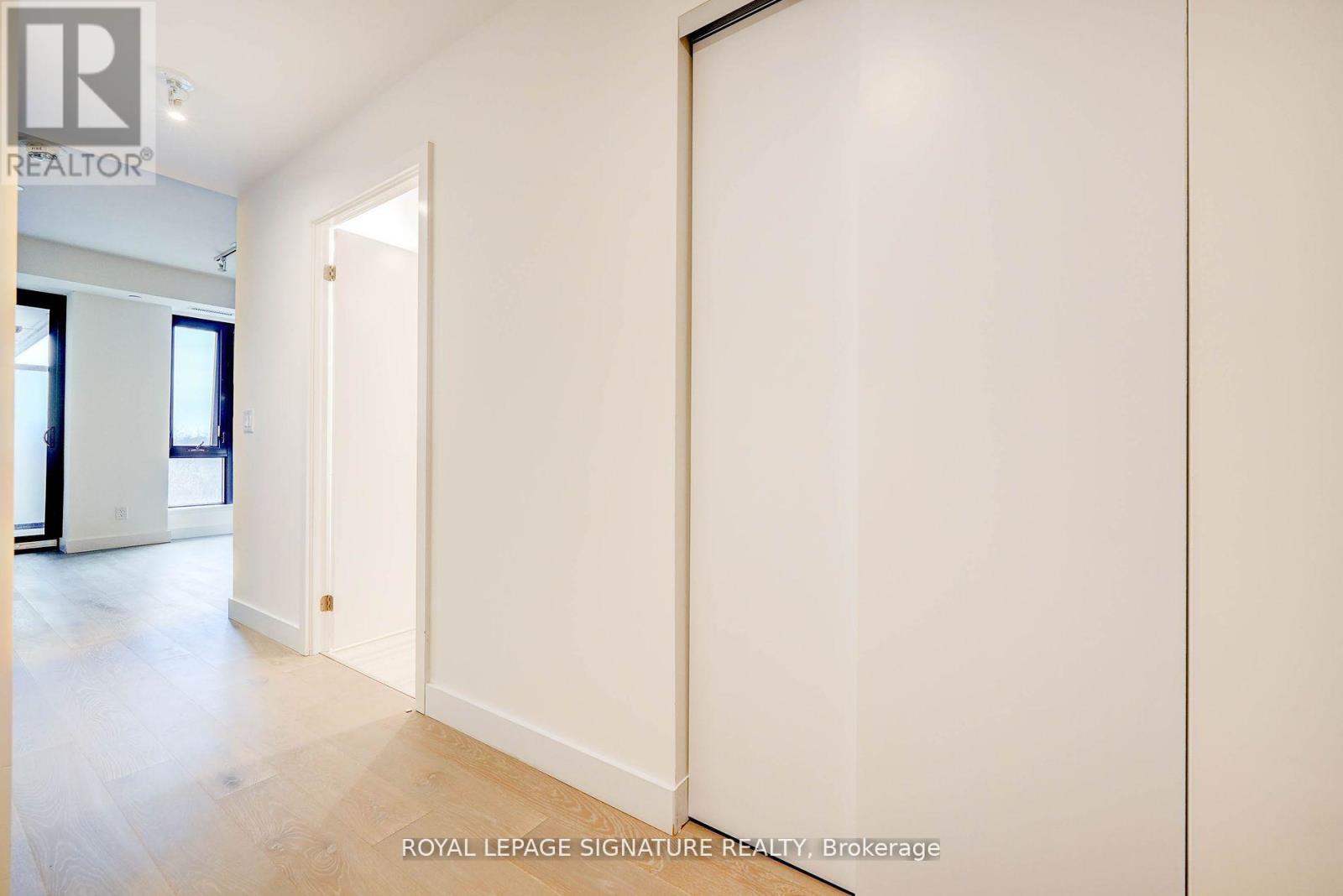 501 - 160 Kingsway Crescent, Toronto, Ontario  M8X 2R6 - Photo 4 - W12112315
