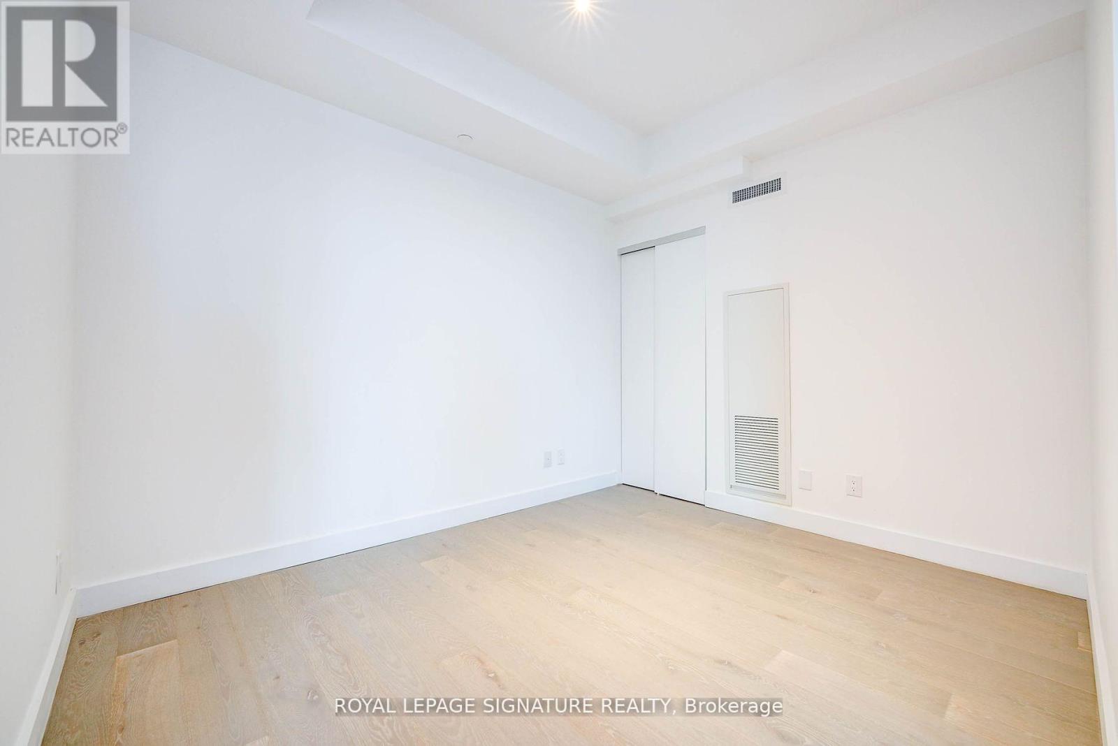 501 - 160 Kingsway Crescent, Toronto, Ontario  M8X 2R6 - Photo 7 - W12112315