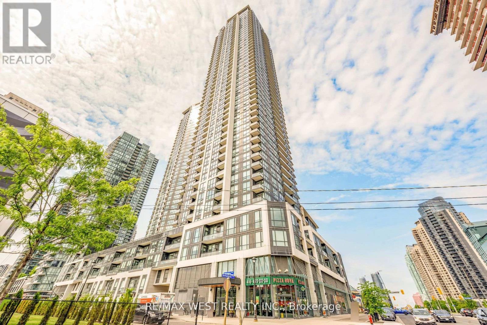 4009 - 4011 BRICKSTONE MEWS, Mississauga, Ontario