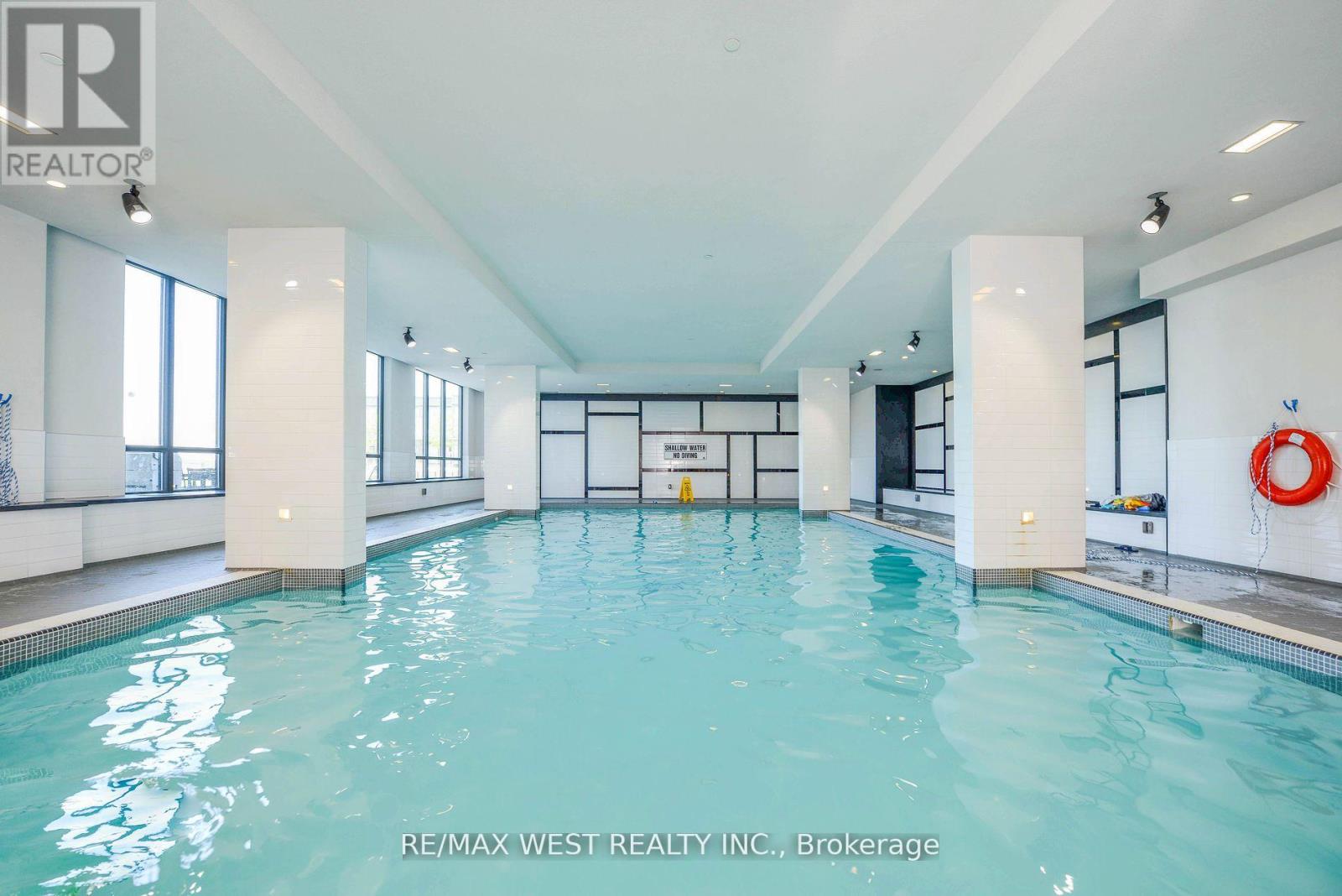 4009 - 4011 Brickstone Mews, Mississauga, Ontario  L5B 0J7 - Photo 8 - W12112354