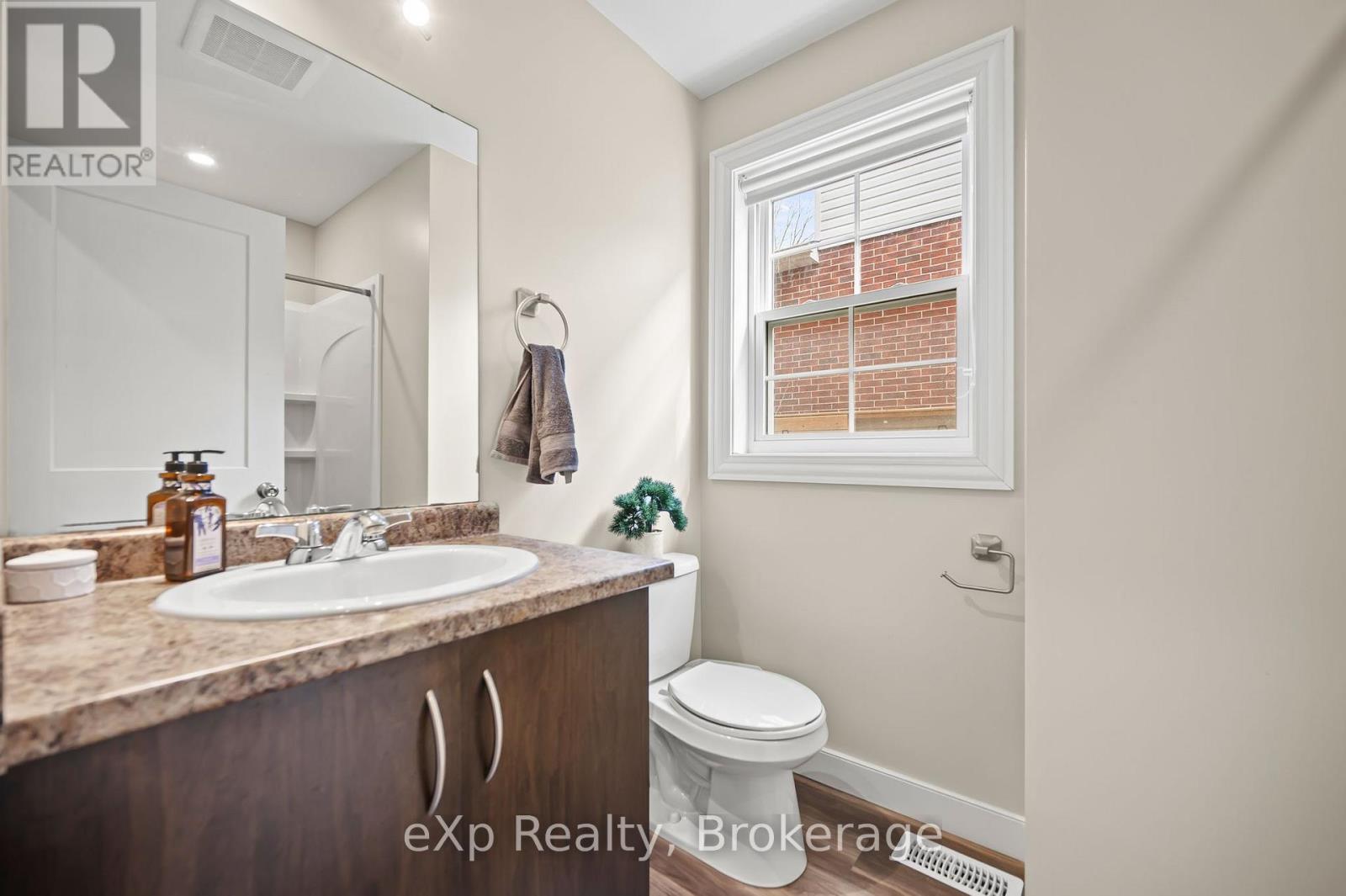 51 College Avenue W, Guelph, Ontario  N1G 1R8 - Photo 9 - X12112317