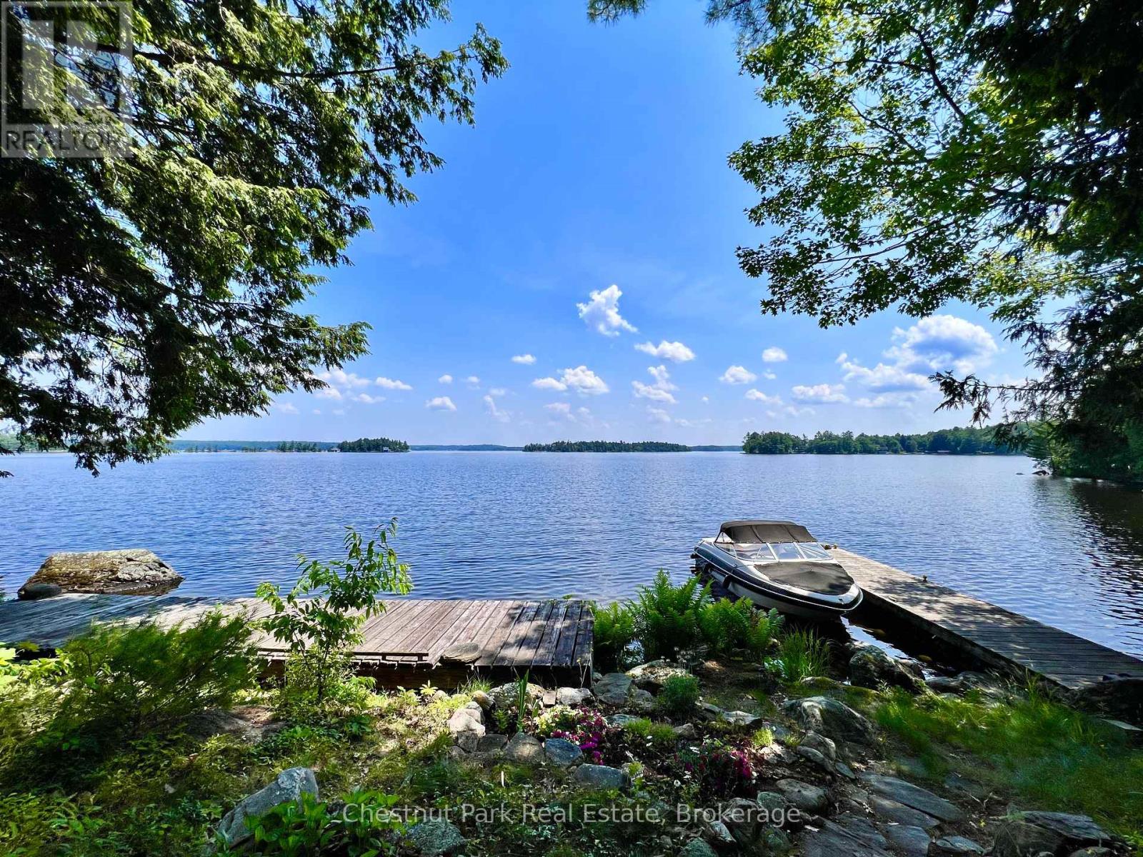1 Cedar Island, Muskoka Lakes, Ontario  P0B 1J0 - Photo 10 - X12112330