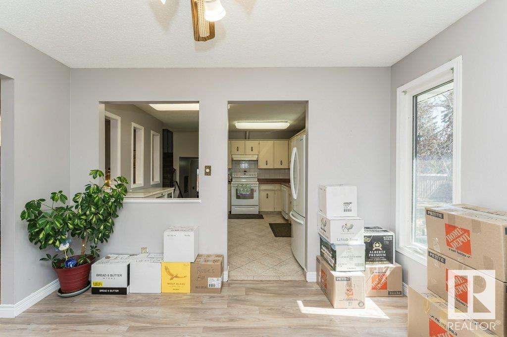 Property at 11245 34A AV NW image 5