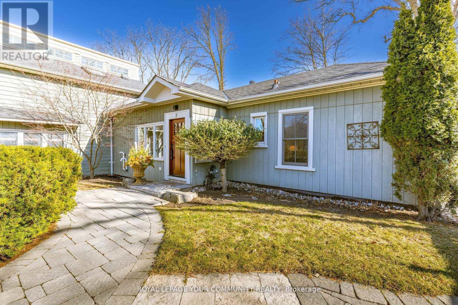 Property at 7 BUTTONVILLE CRESCENT E image 4