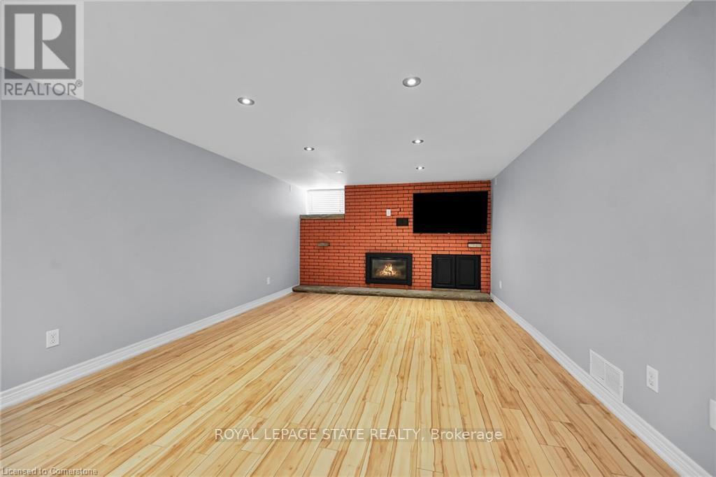 B - 221 Gray Road, Hamilton, Ontario  L8E 1T9 - Photo 15 - X12112325