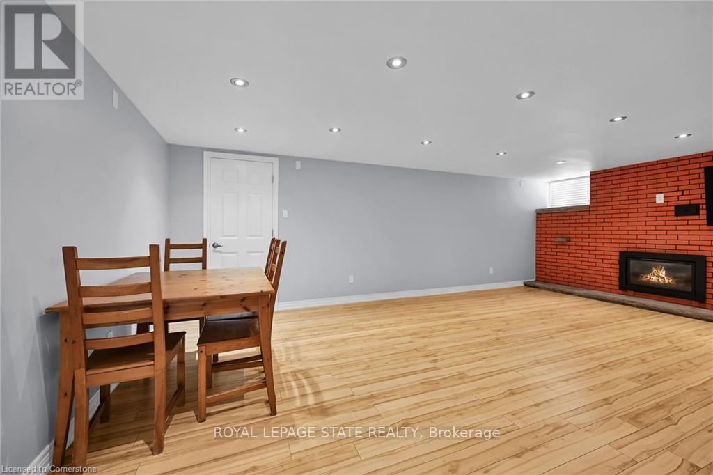 B - 221 Gray Road, Hamilton, Ontario  L8E 1T9 - Photo 3 - X12112325