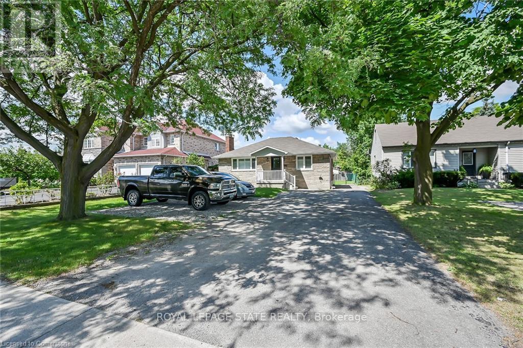 B - 221 Gray Road, Hamilton, Ontario  L8E 1T9 - Photo 6 - X12112325